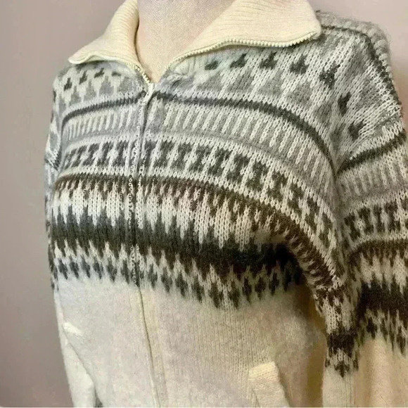 Vintage Sears Premiere Cardigan - Picture 4 of 8